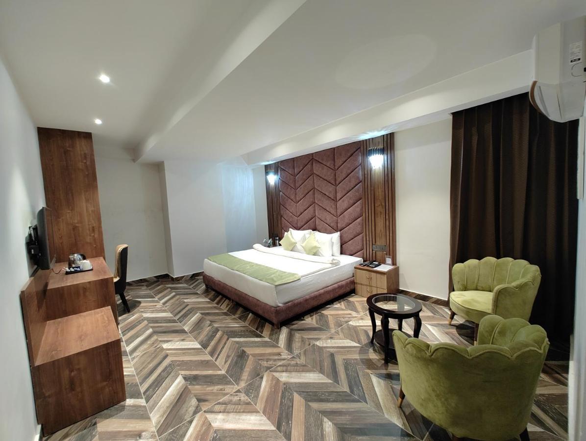 Grand Luxotica By Dls Hotels デヘラードゥーン エクステリア 写真