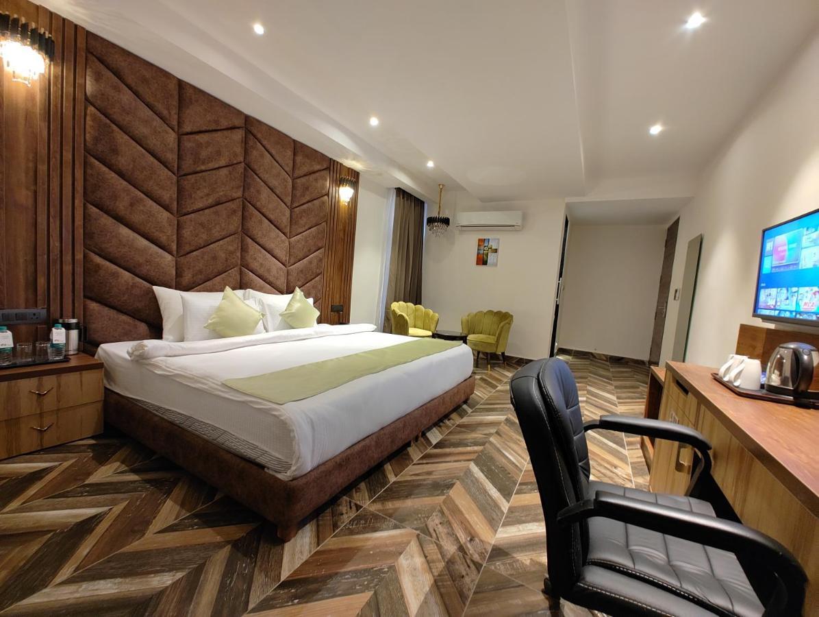 Grand Luxotica By Dls Hotels デヘラードゥーン エクステリア 写真