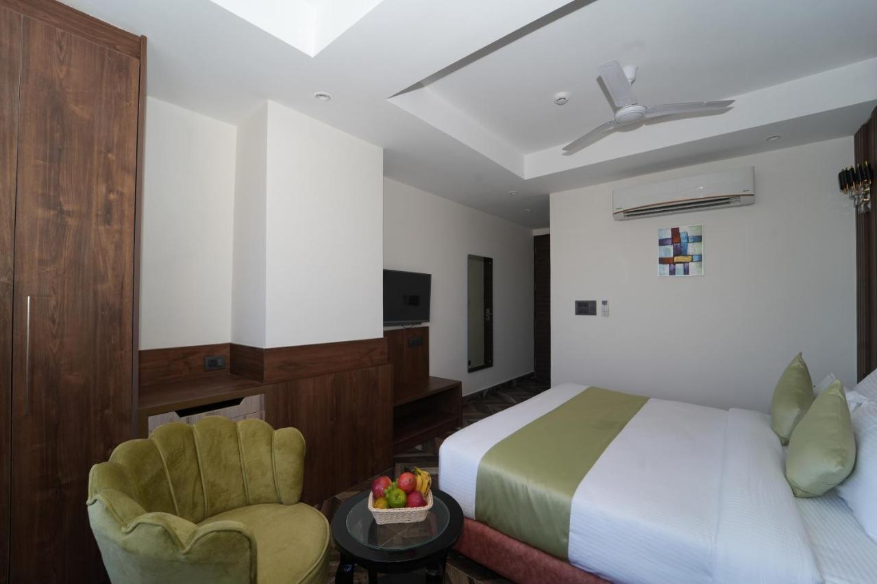 Grand Luxotica By Dls Hotels デヘラードゥーン エクステリア 写真
